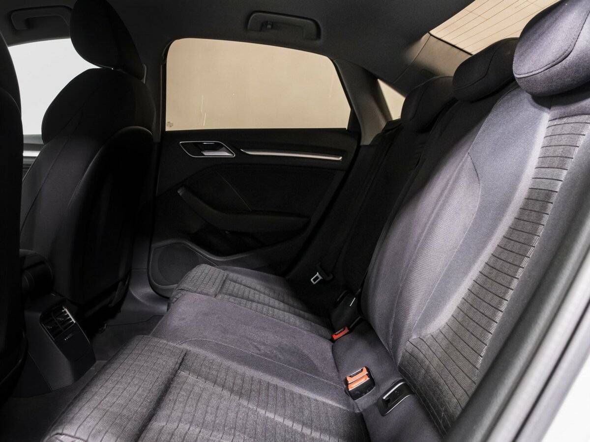 Audi A3 2018 года с пробегом. Фото: #7