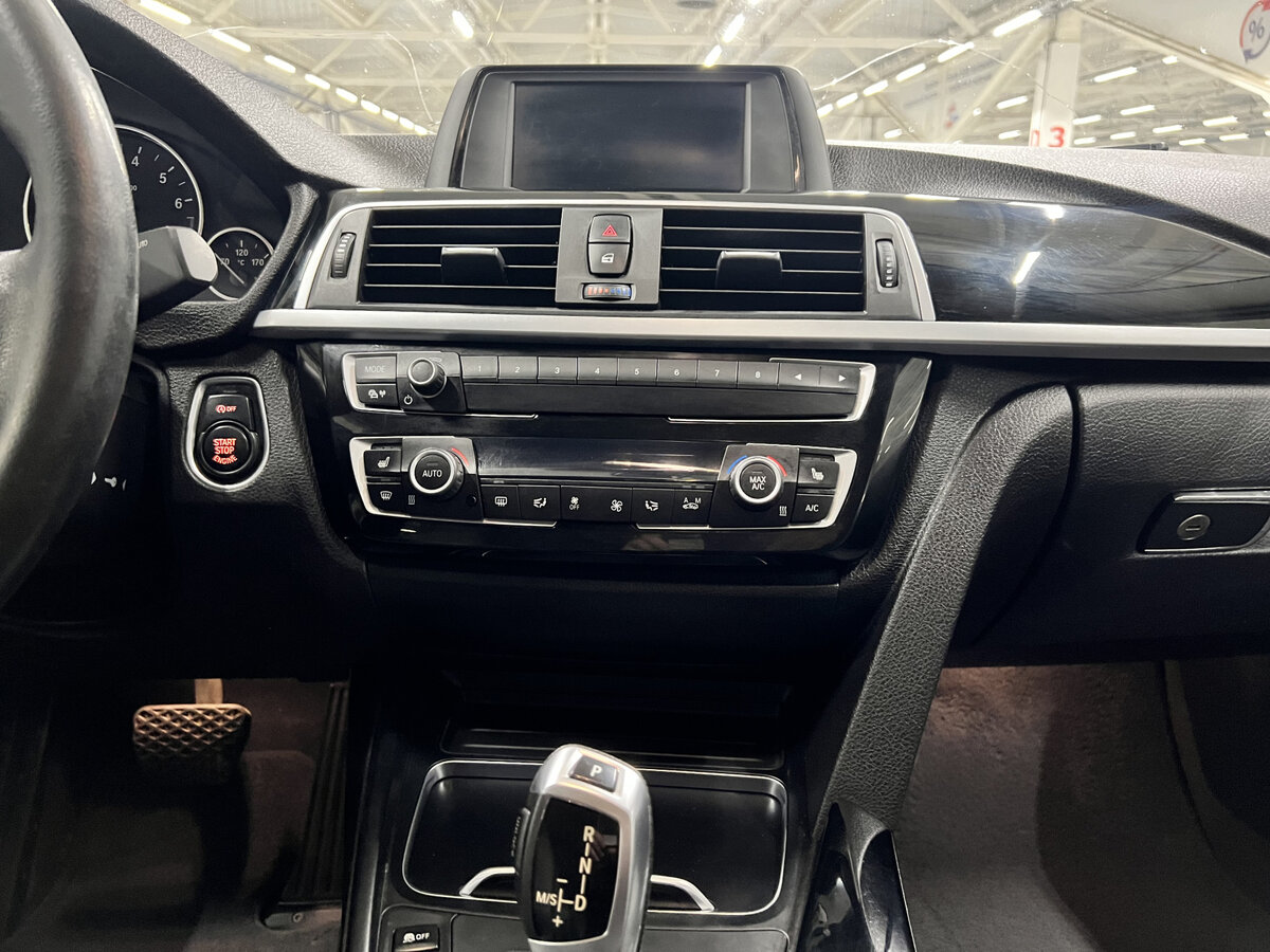 BMW 3 серии 2018 года с пробегом. Фото: #14