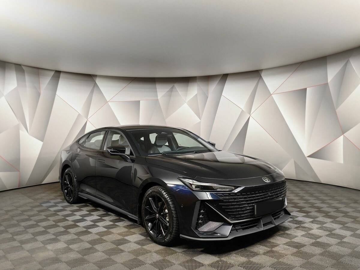 Б/У Чанган УНИ-В 2023 года. Фото: #2