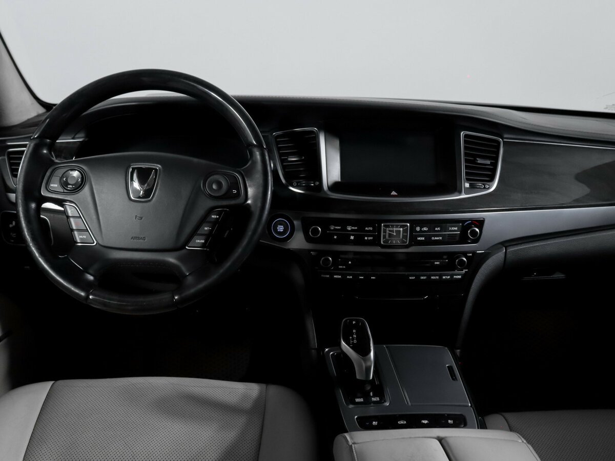 Hyundai Equus 2013 года с пробегом. Фото: #11