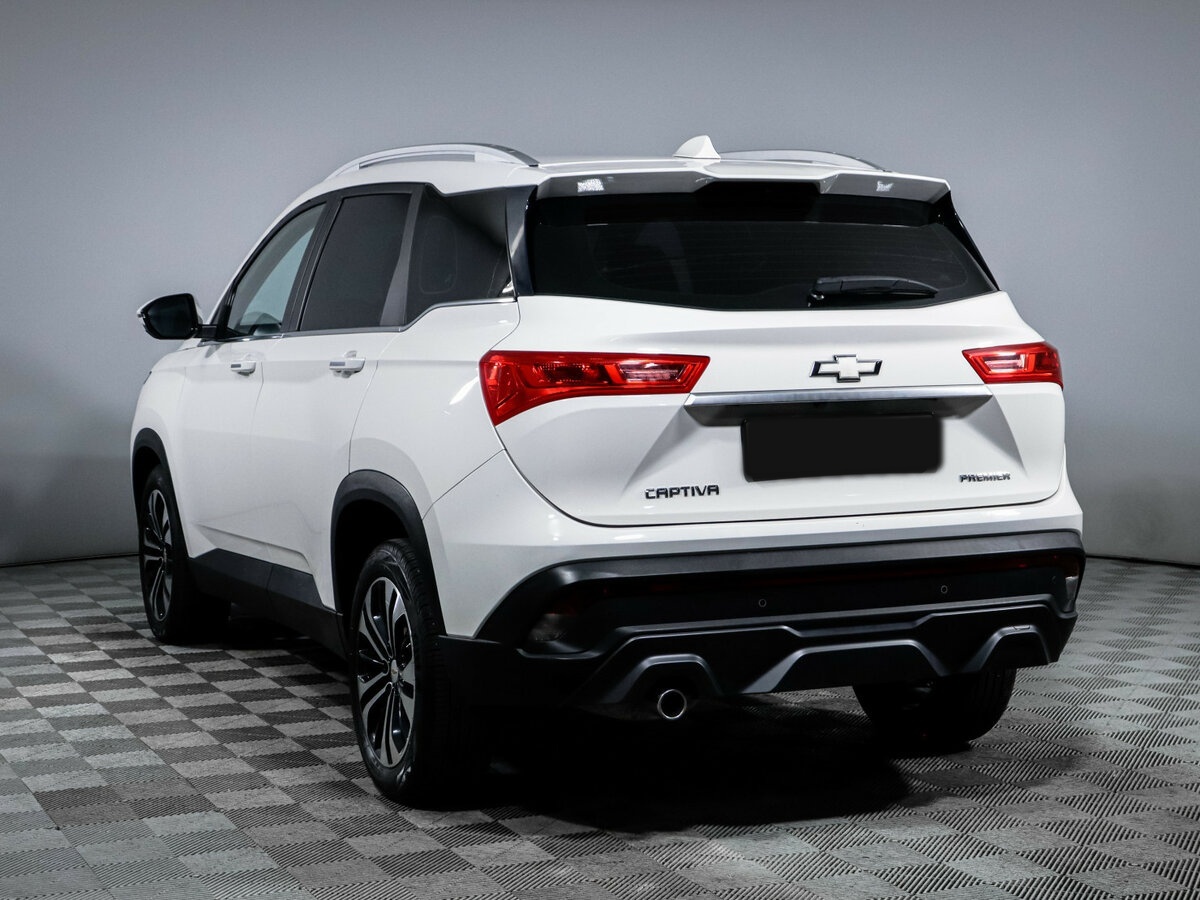Б/У Шевроле Каптива 2022 года. Фото: #6