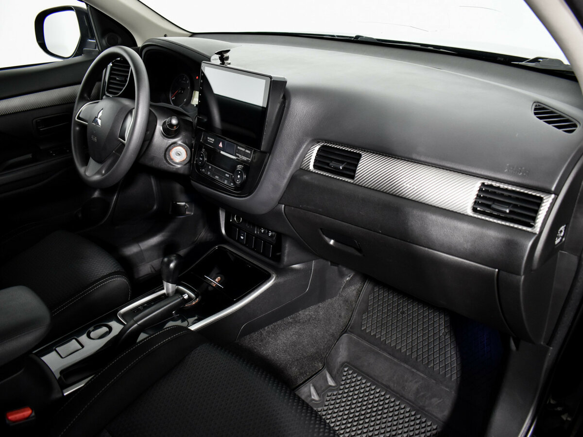 Mitsubishi Outlander 2018 года с пробегом. Фото: #9