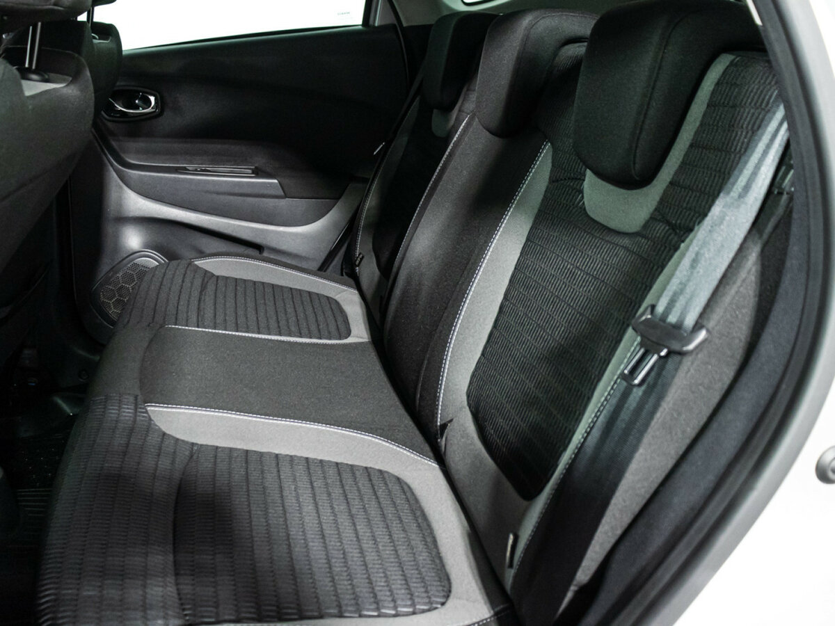 Б/У Рено Каптюр 2017 года. Фото: #7