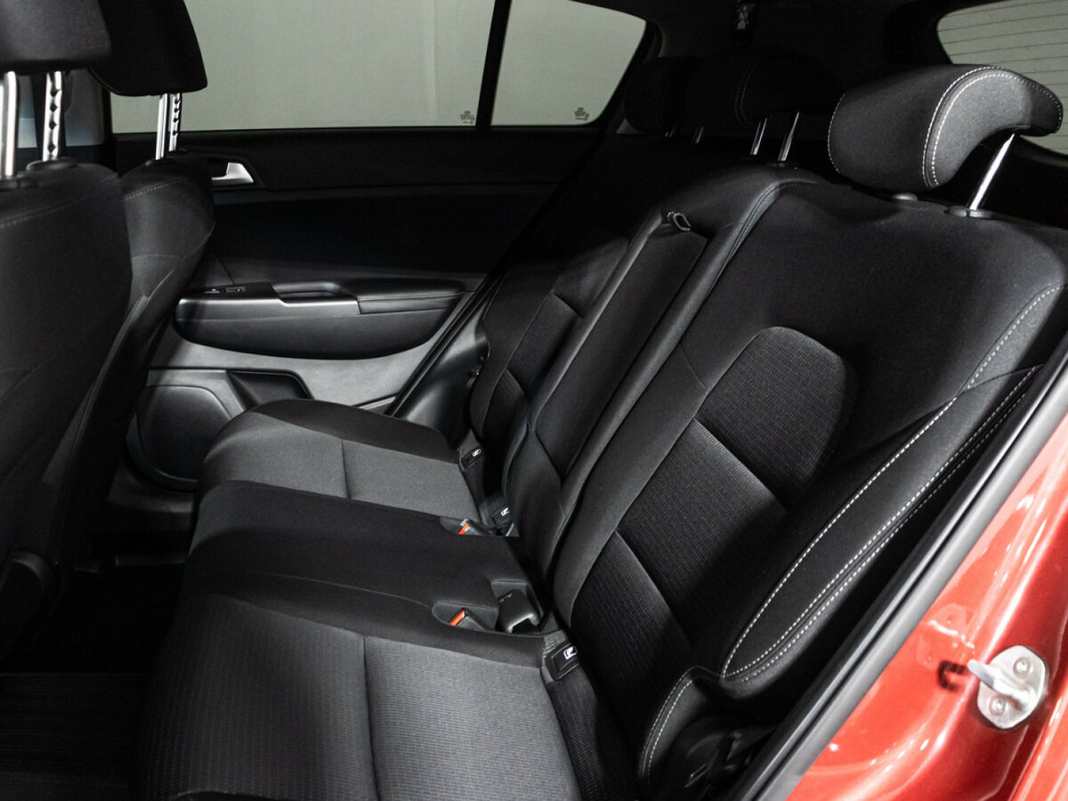 Б/У Киа Спортейдж 2019 года. Фото: #9