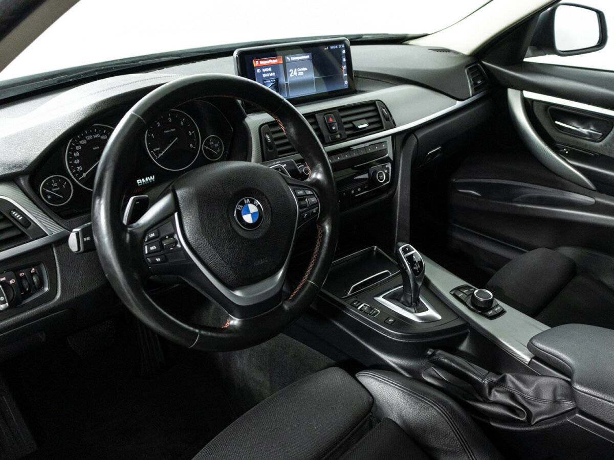 BMW 3 серии 2018 года с пробегом. Фото: #10