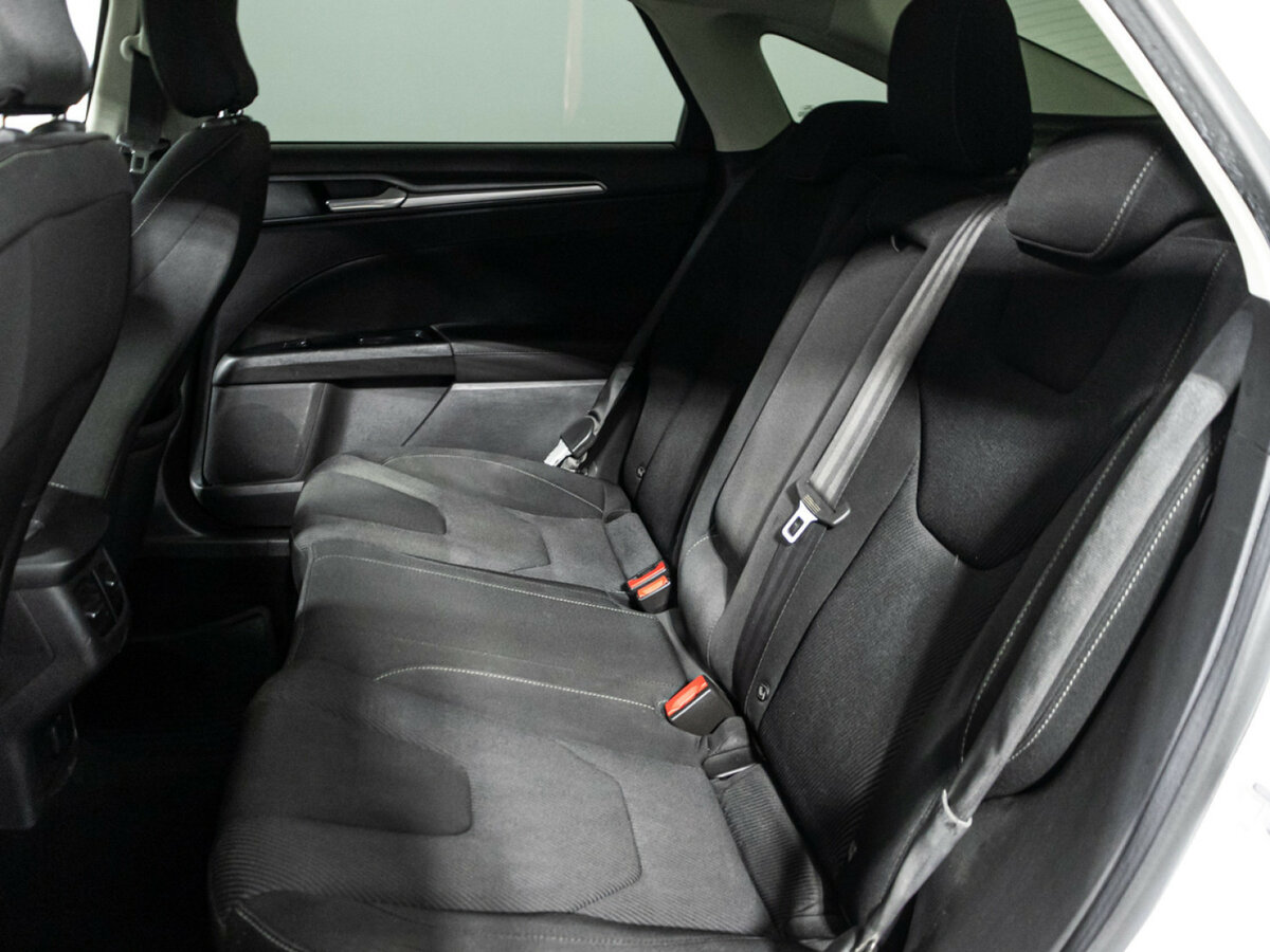 Ford Mondeo 2015 года с пробегом. Фото: #9