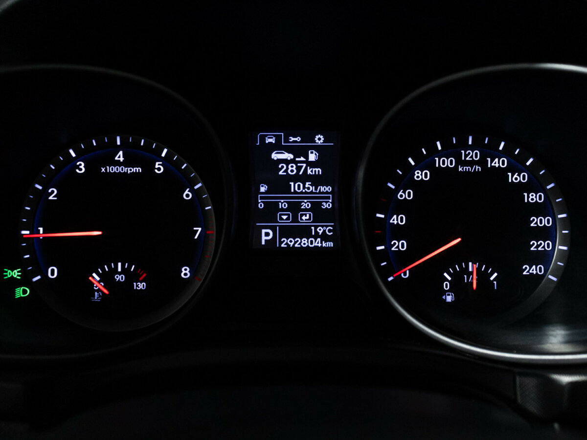 Б/У Хендай Санта Фе 2014 года. Фото: #9