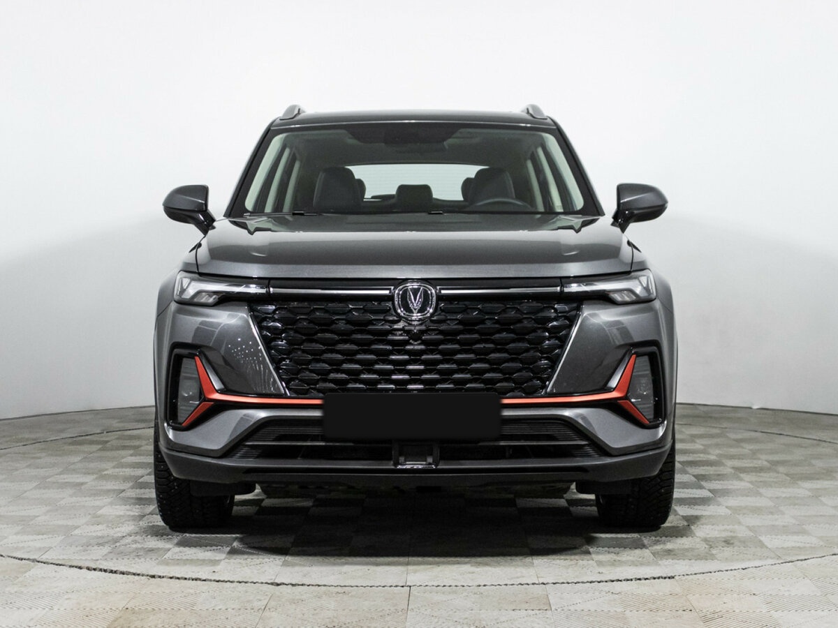 Б/У Чанган CS35 Plus 2023 года. Фото: #1