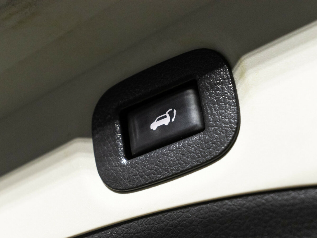 Б/У Ниссан Икс-Трейл 2018 года. Фото: #16