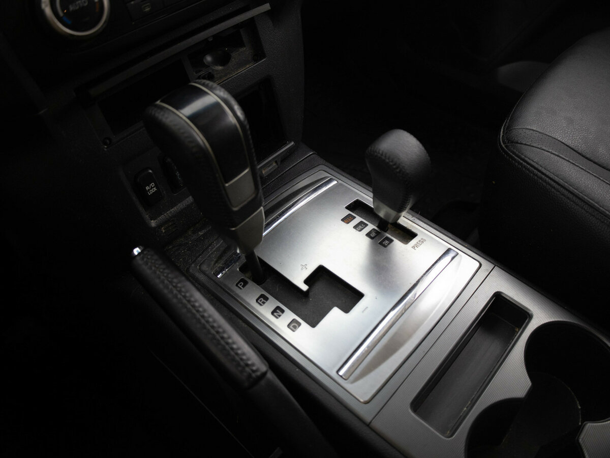 Mitsubishi Pajero 2013 года с пробегом. Фото: #11