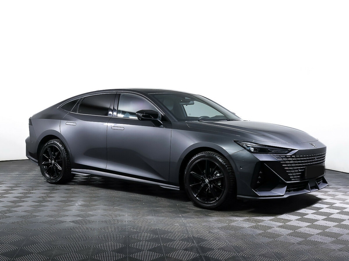 Б/У Чанган УНИ-В 2023 года. Фото: #2