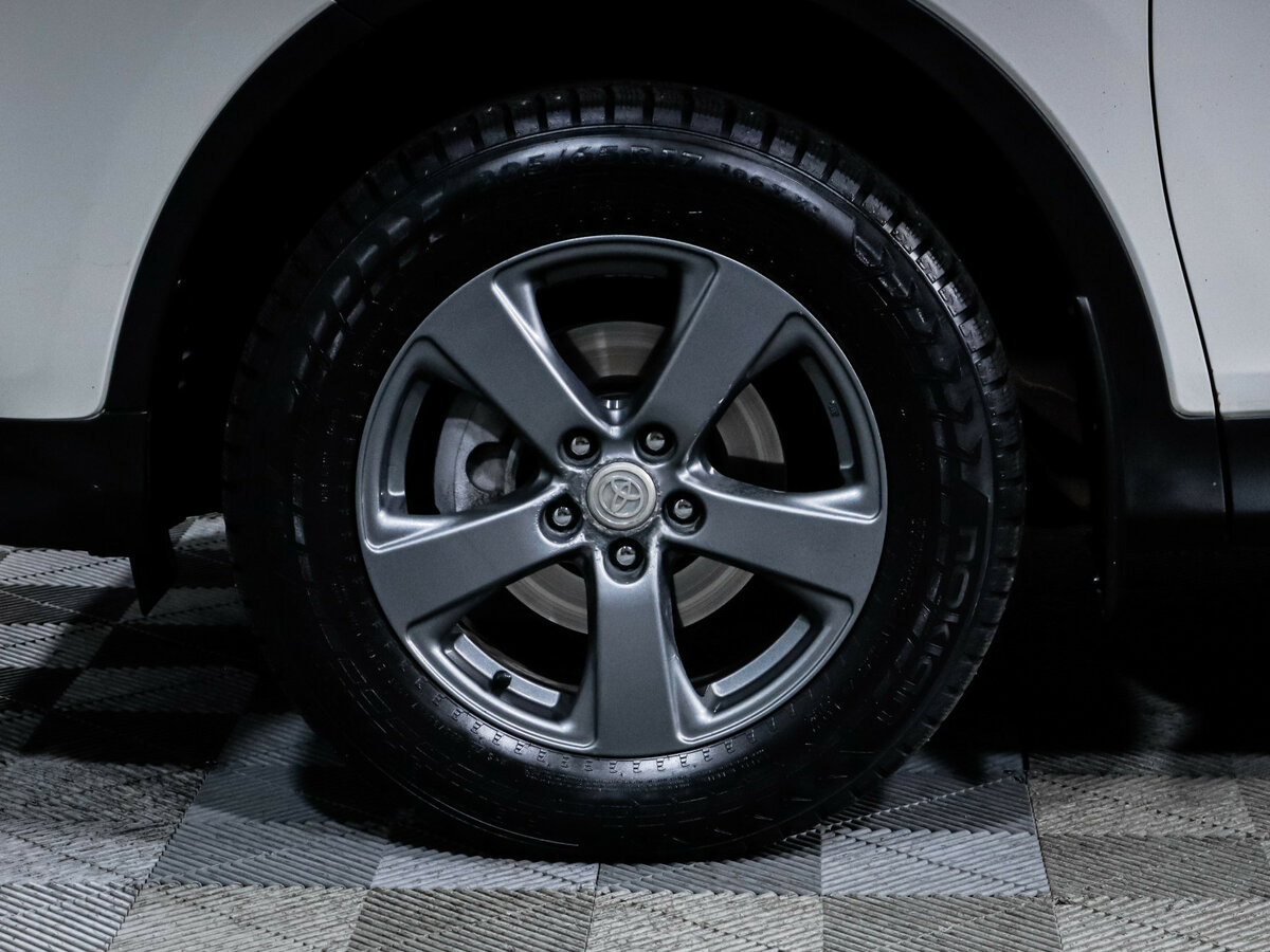 Toyota RAV4 2013 года с пробегом. Фото: #14