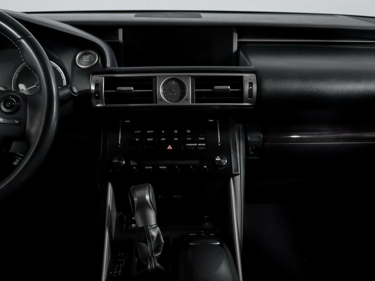 Lexus IS 2013 года с пробегом. Фото: #10