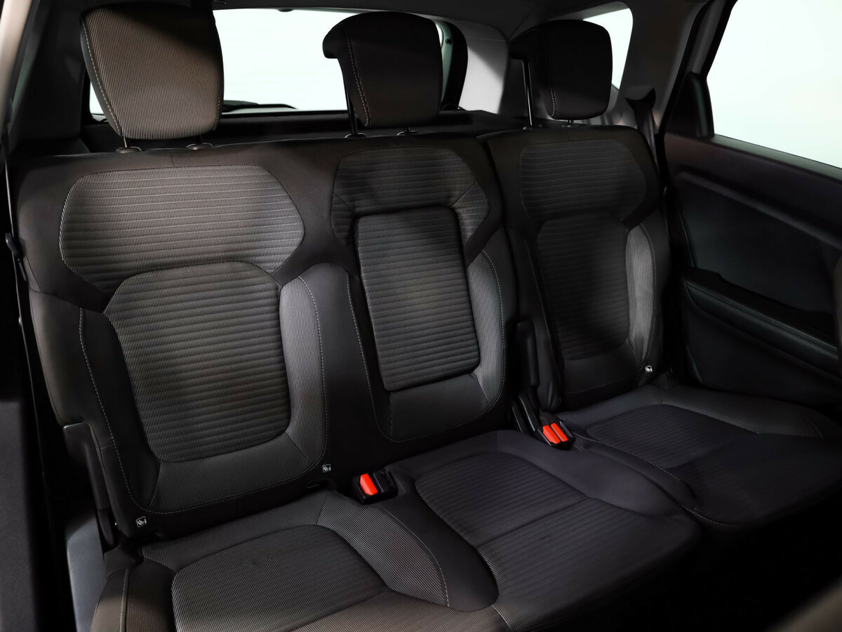 Renault Scenic 2018 года с пробегом. Фото: #13