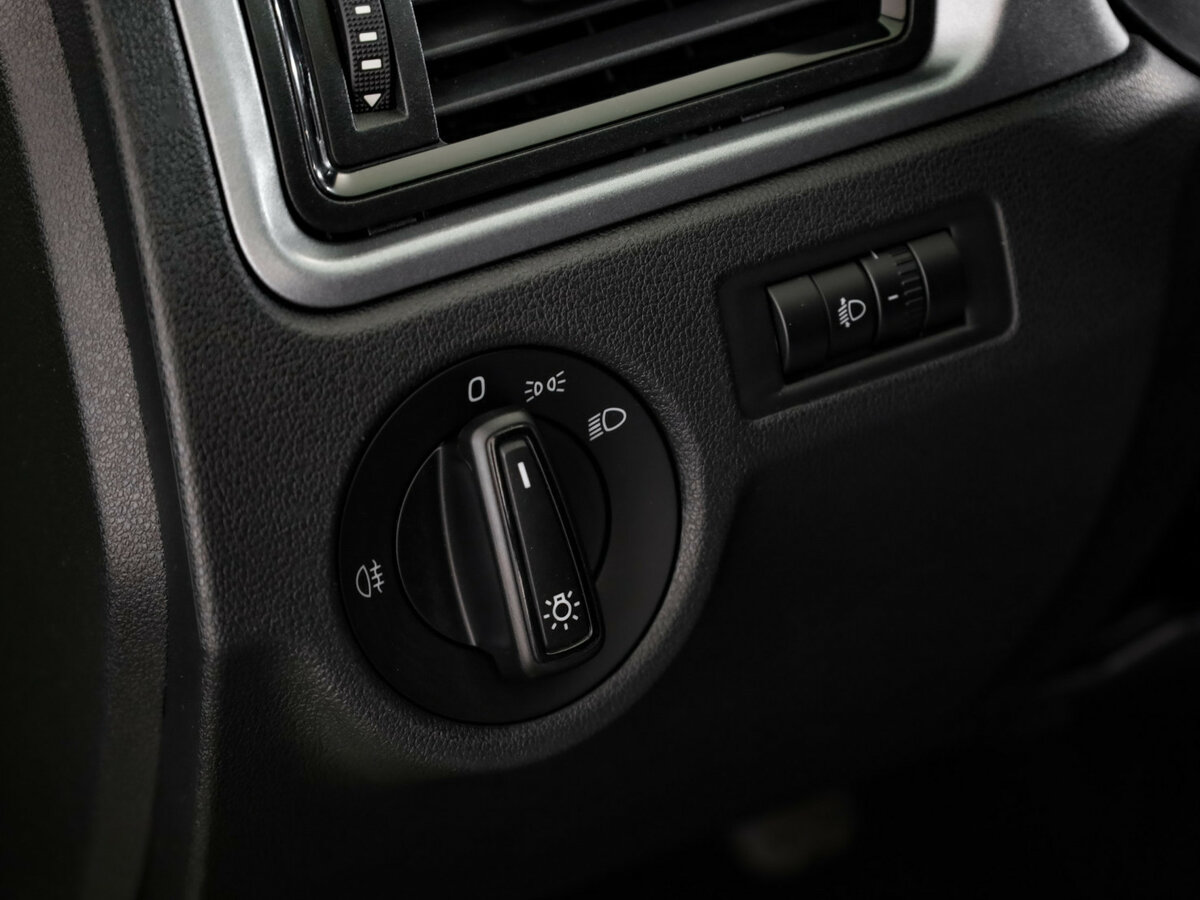 Skoda Rapid 2018 года с пробегом. Фото: #11