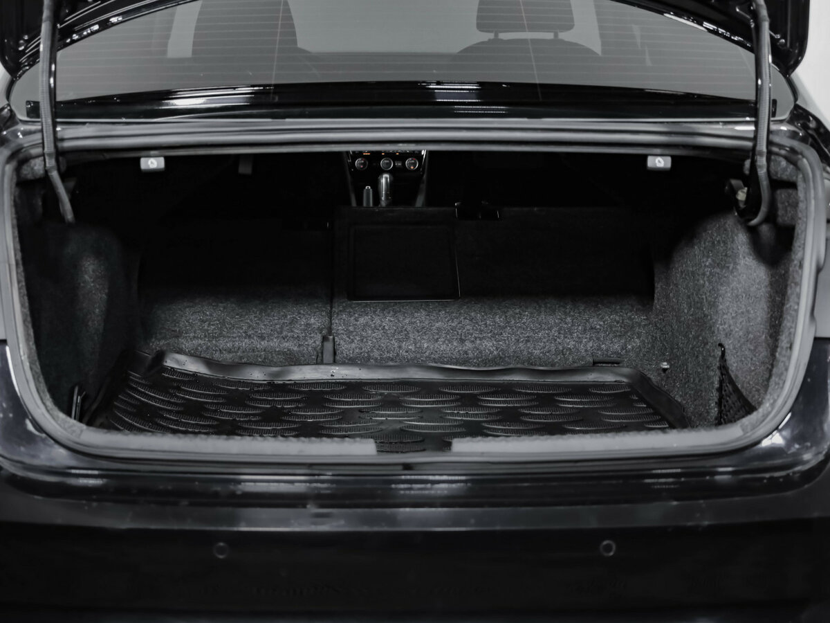 Б/У Фольксваген Джетта 2017 года. Фото: #31