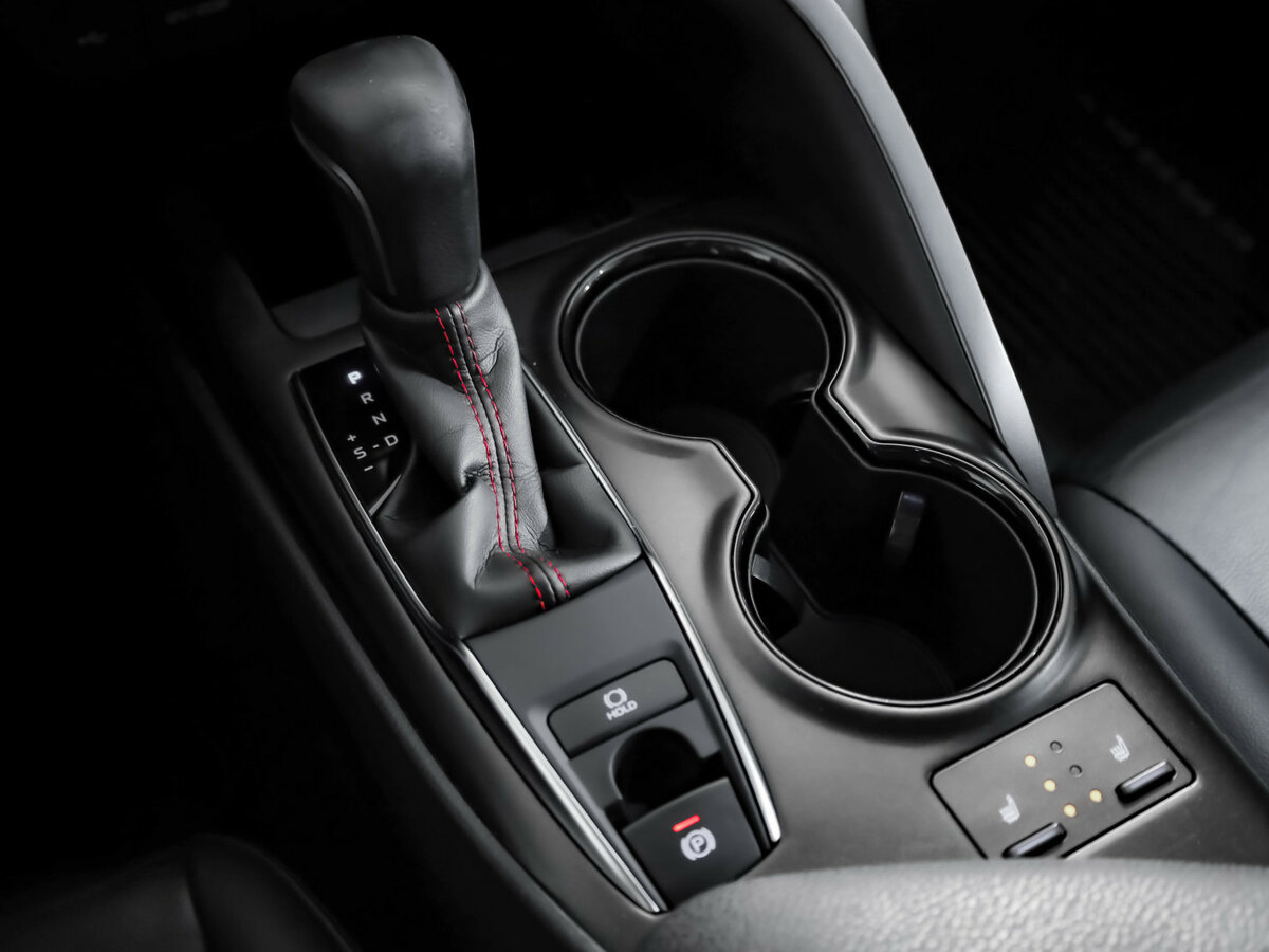 Toyota Camry 2021 года с пробегом. Фото: #16