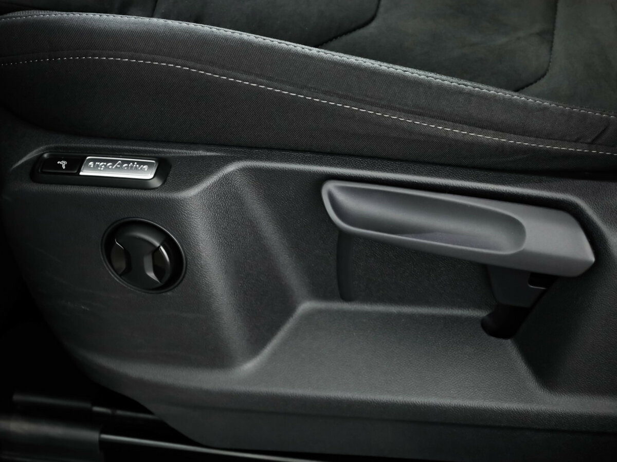 Б/У Фольксваген Тигуан 2020 года. Фото: #22