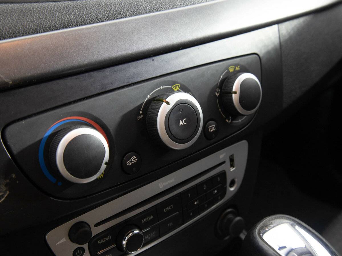 Renault Fluence 2014 года с пробегом. Фото: #9