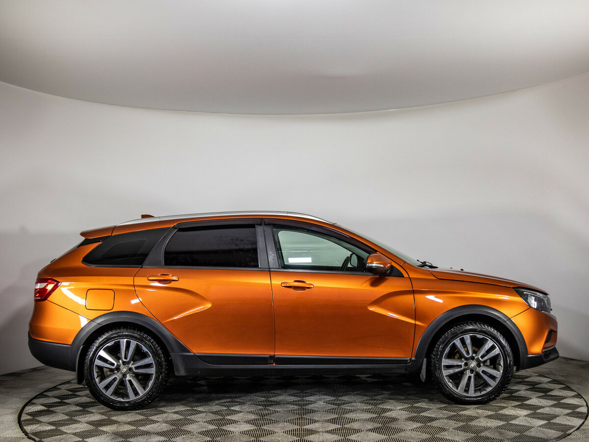 Б/У Лада (ВАЗ) Веста 2019 года. Фото: #3