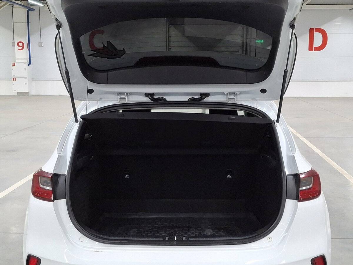 Kia Ceed 2019 года с пробегом. Фото: #9