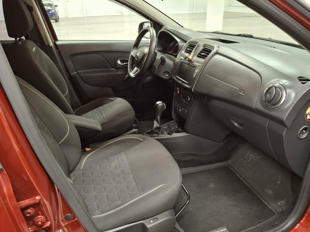 Renault Sandero 2018 года с пробегом. Фото: #10