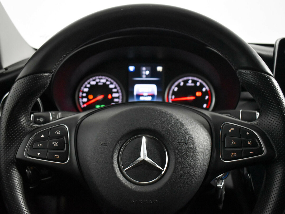 Mercedes-Benz C-Класс 2018 года с пробегом. Фото: #16