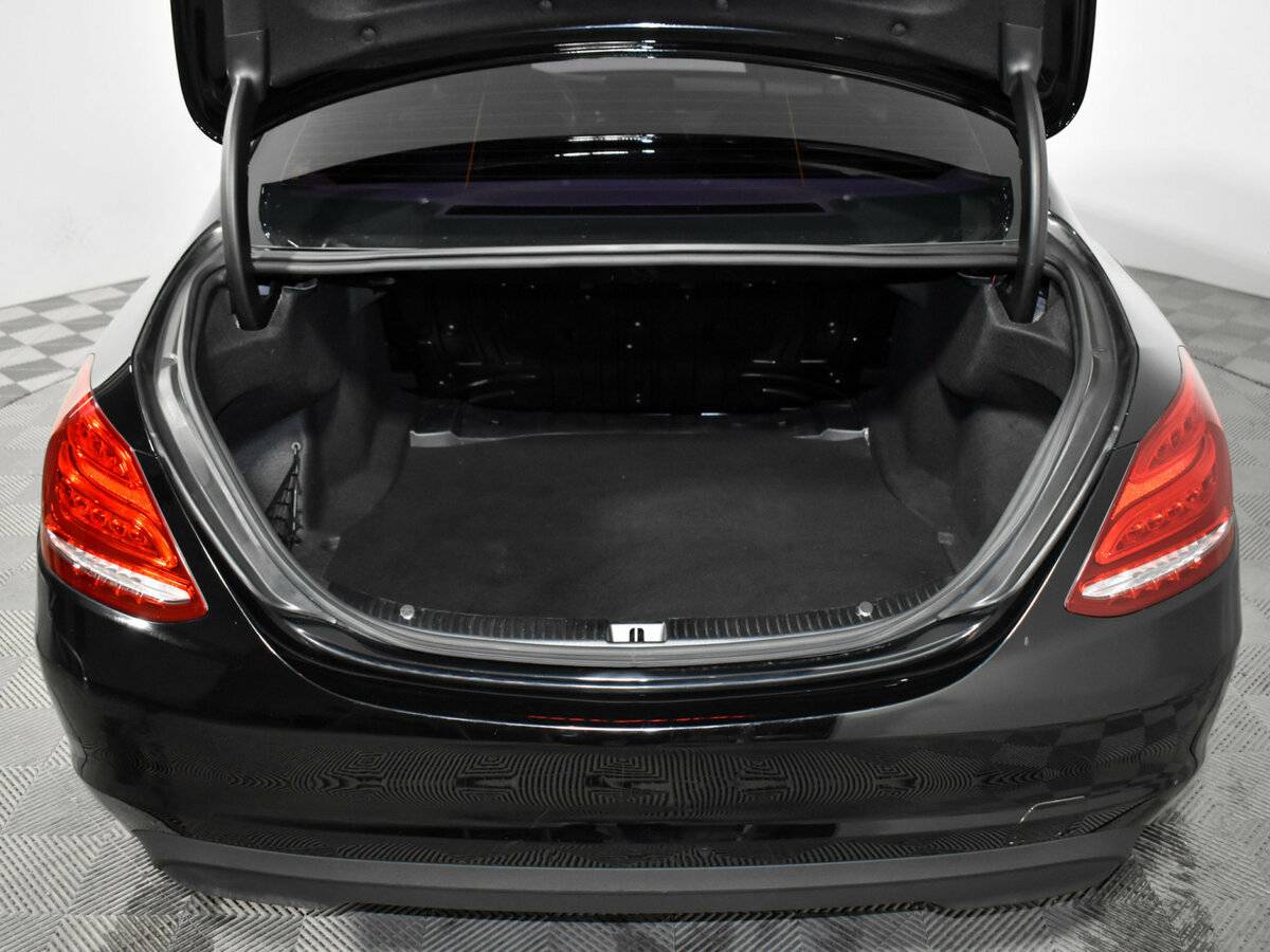 Mercedes-Benz C-Класс 2018 года с пробегом. Фото: #18