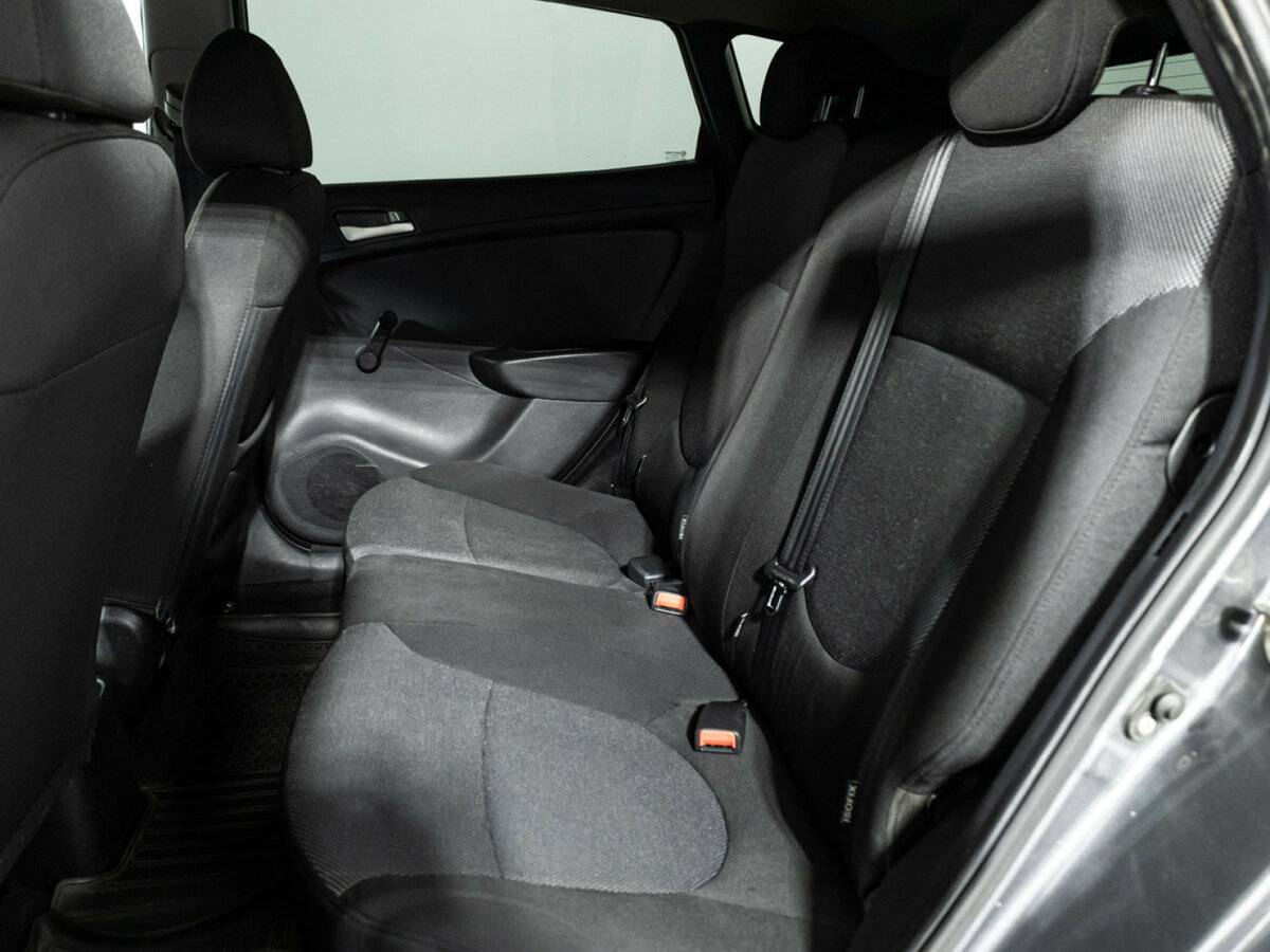 Б/У Хендай Солярис 2012 года. Фото: #9