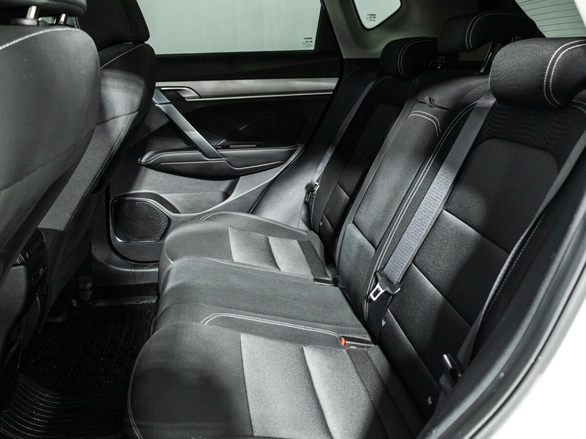 Geely Coolray 2023 года с пробегом. Фото: #9