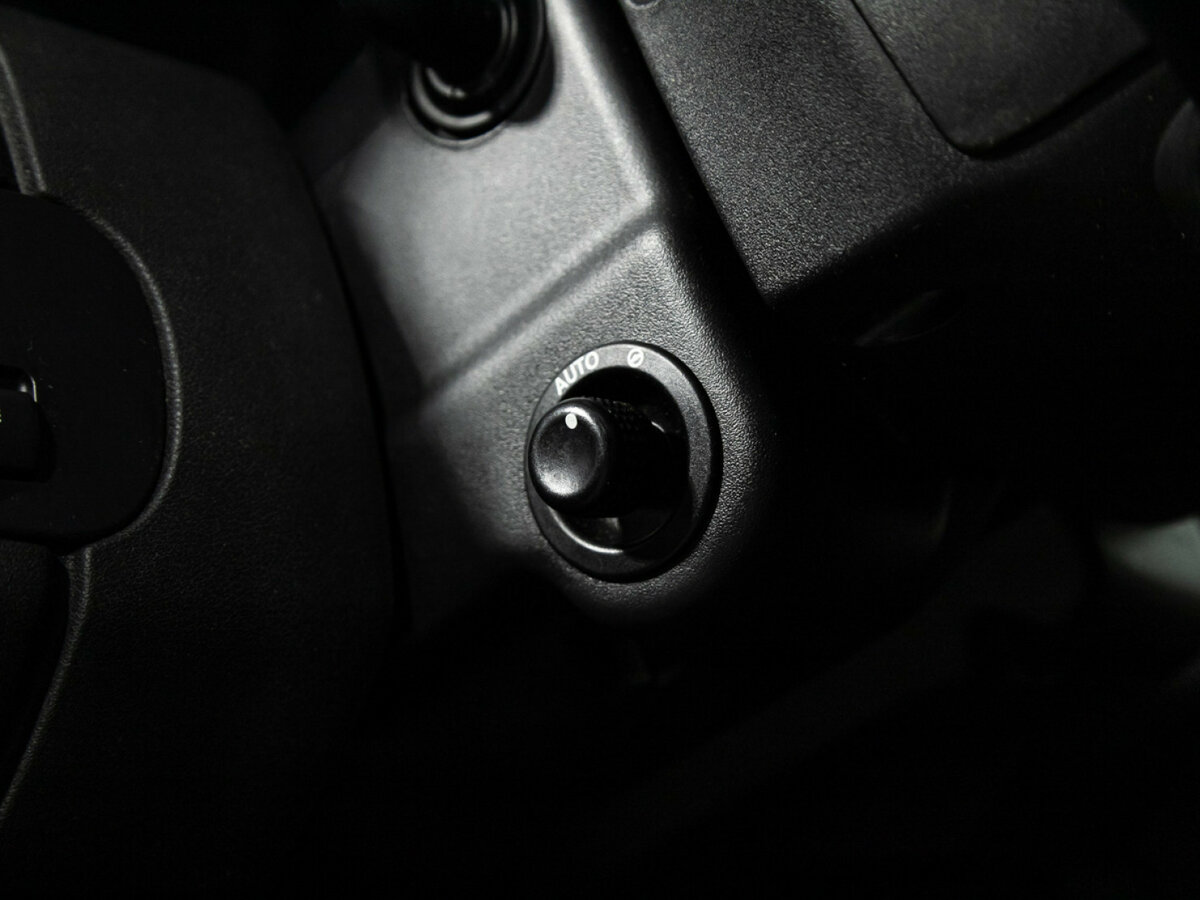 Land Rover Discovery 2013 года с пробегом. Фото: #16