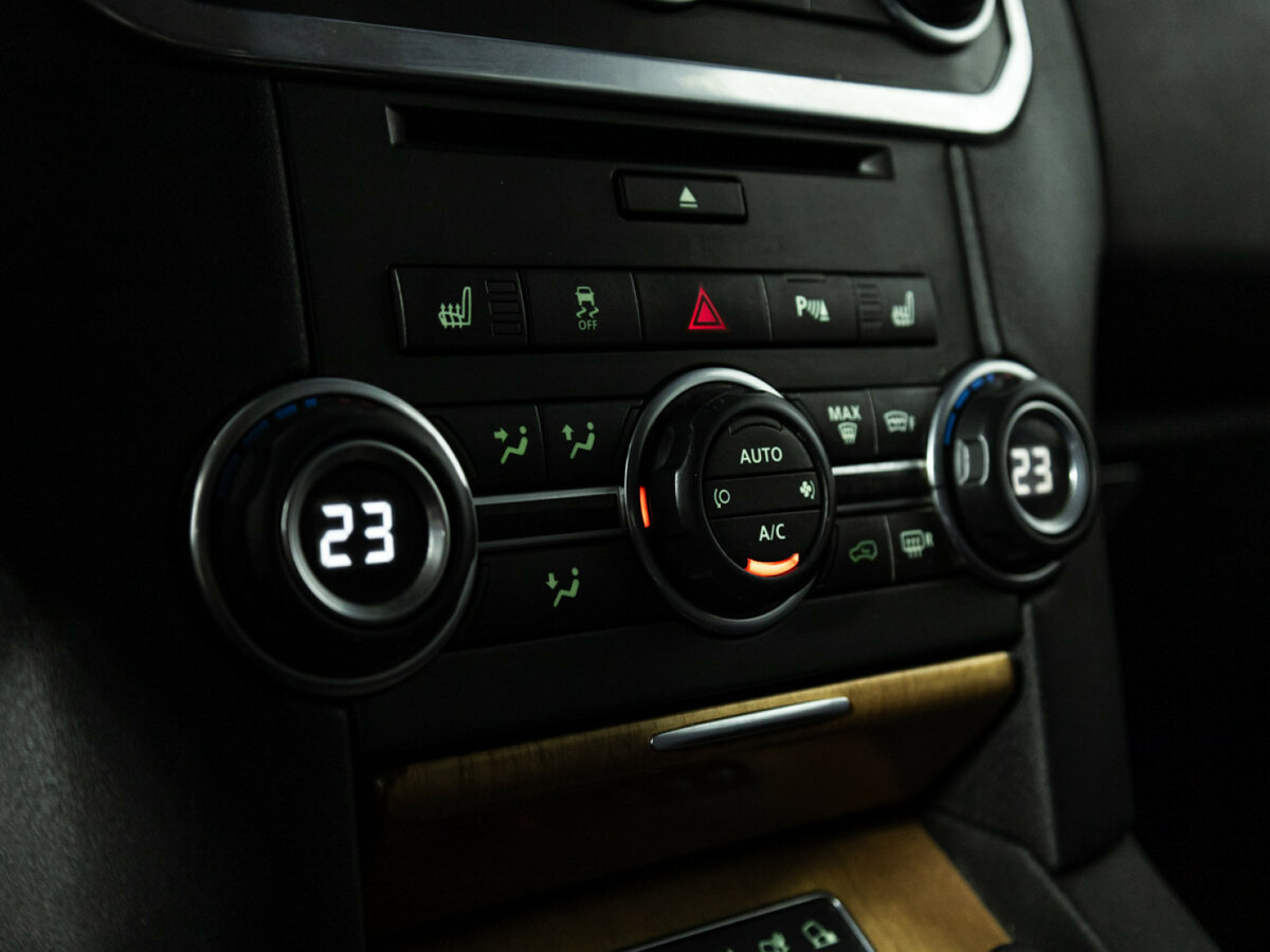 Land Rover Discovery 2013 года с пробегом. Фото: #18