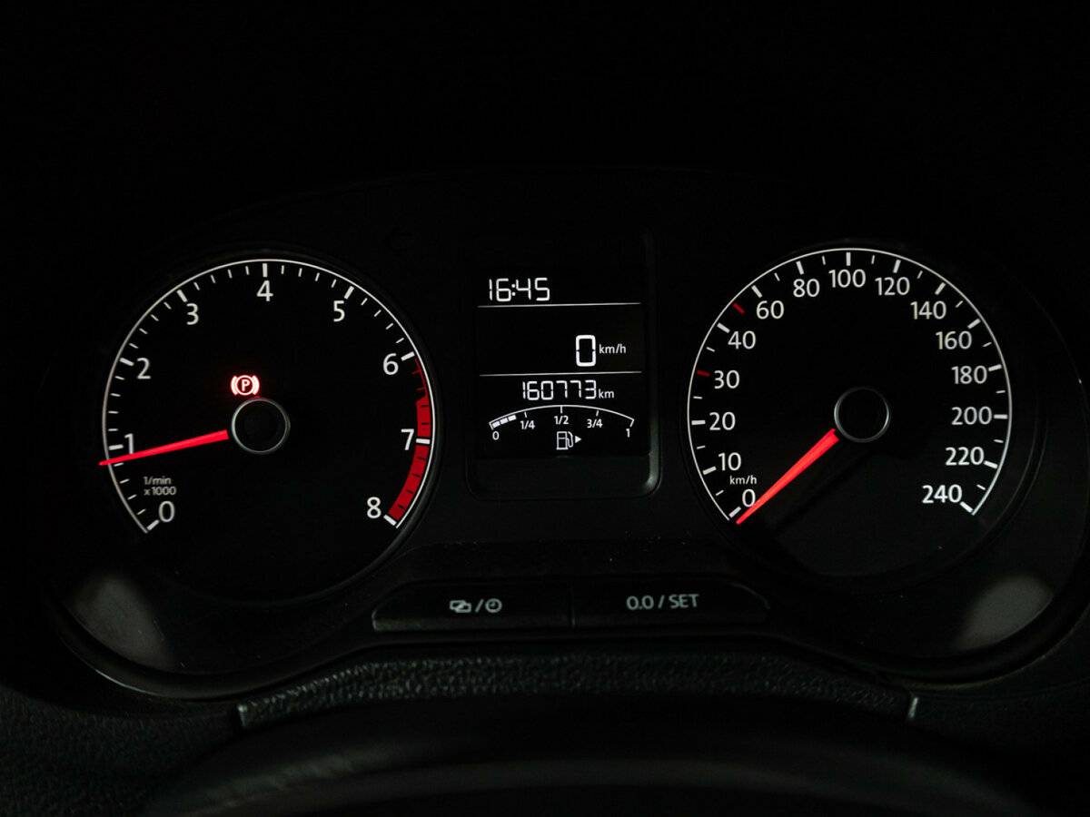 Б/У Фольксваген Поло 2016 года. Фото: #11