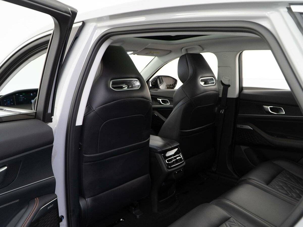 Б/У Чанган УНИ-К 2023 года. Фото: #9