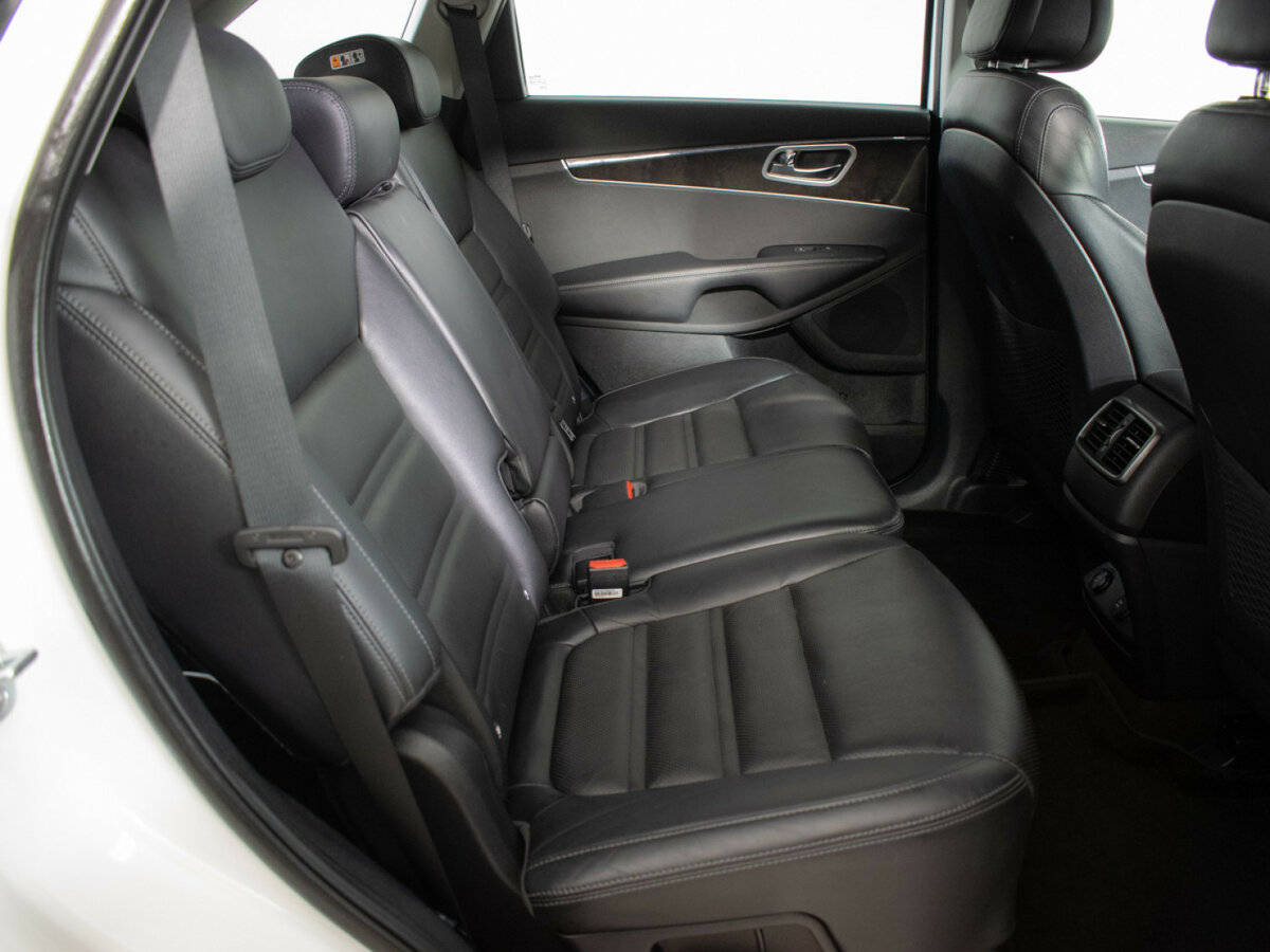 Б/У Киа Соренто 2017 года. Фото: #9