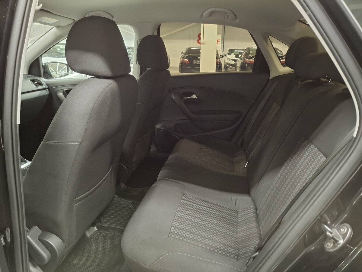 Б/У Фольксваген Поло 2017 года. Фото: #11