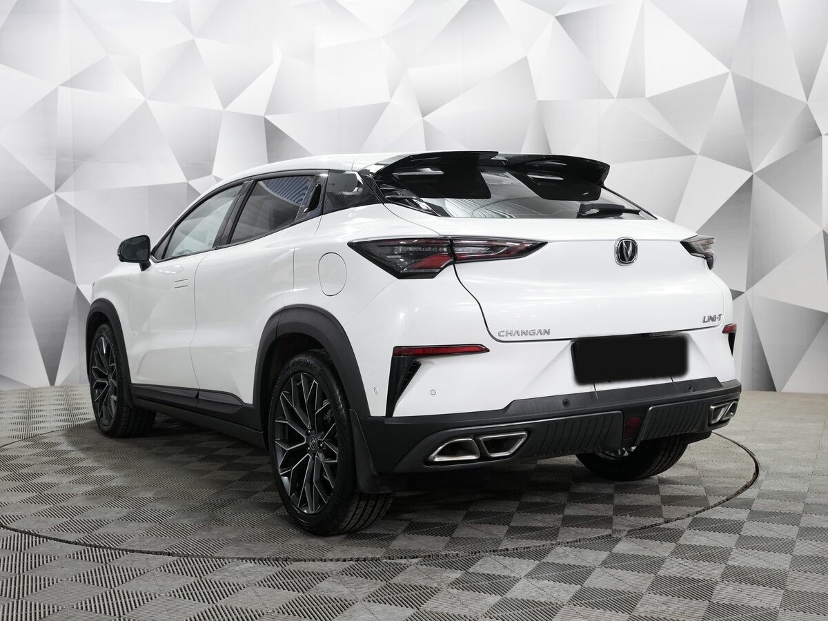 Changan UNI-T 2024 года с пробегом. Фото: #2