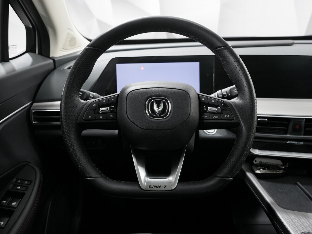 Changan UNI-T 2024 года с пробегом. Фото: #16