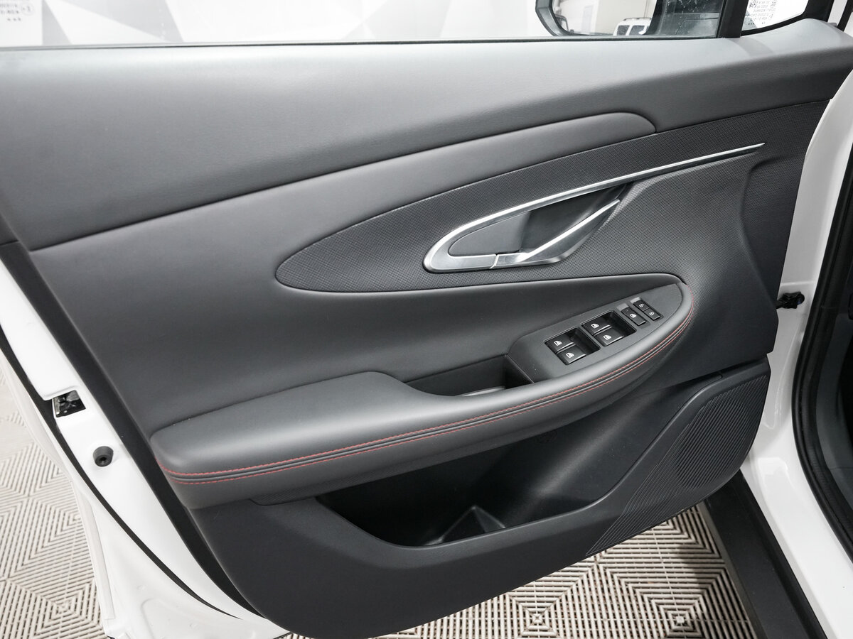 Changan UNI-T 2024 года с пробегом. Фото: #18