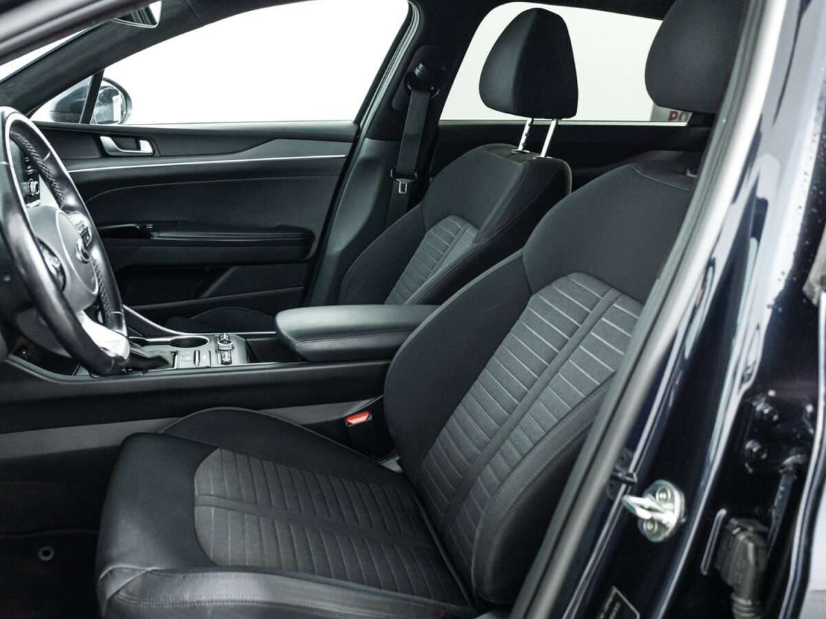 Kia K5 2020 года с пробегом. Фото: #14