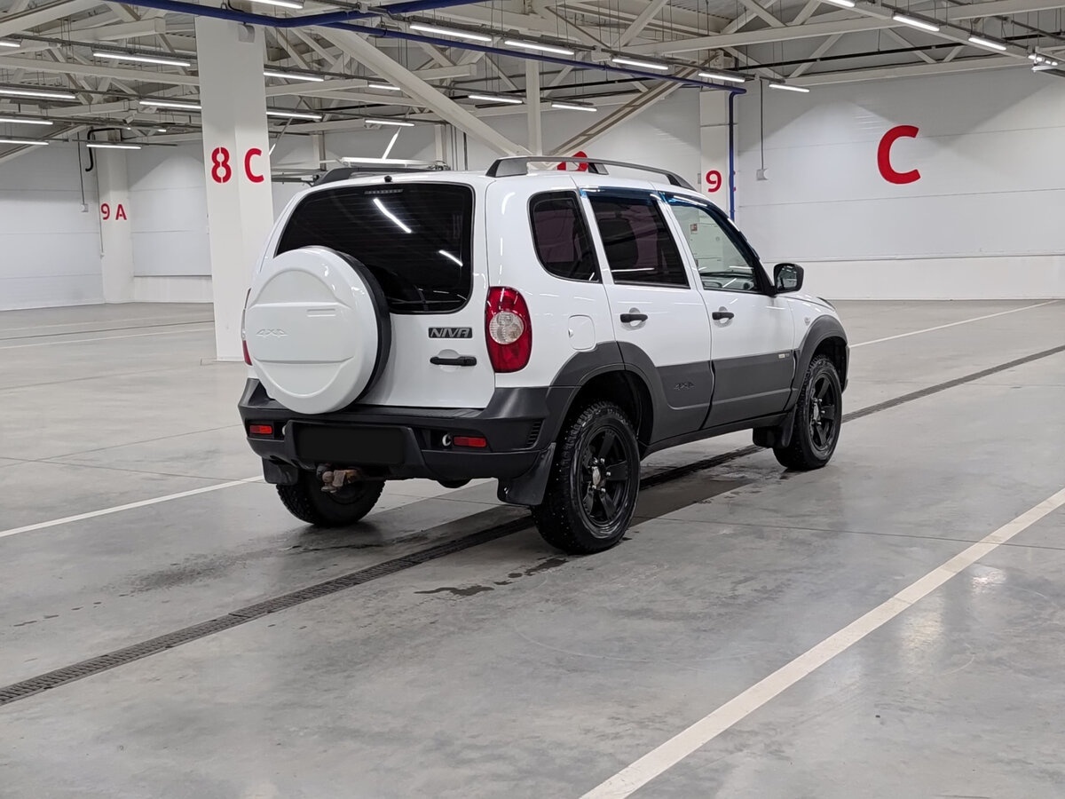 Chevrolet Niva 2017 года с пробегом. Фото: #4