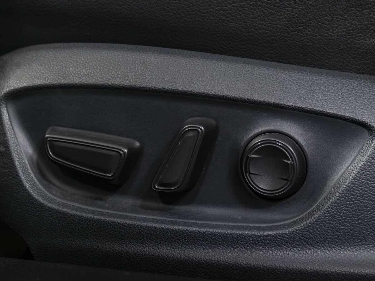 Toyota Camry 2019 года с пробегом. Фото: #15