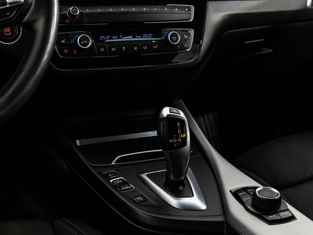 BMW 1 серии 2019 года с пробегом. Фото: #12