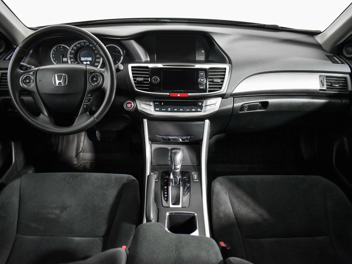 Honda Accord 2013 года с пробегом. Фото: #11