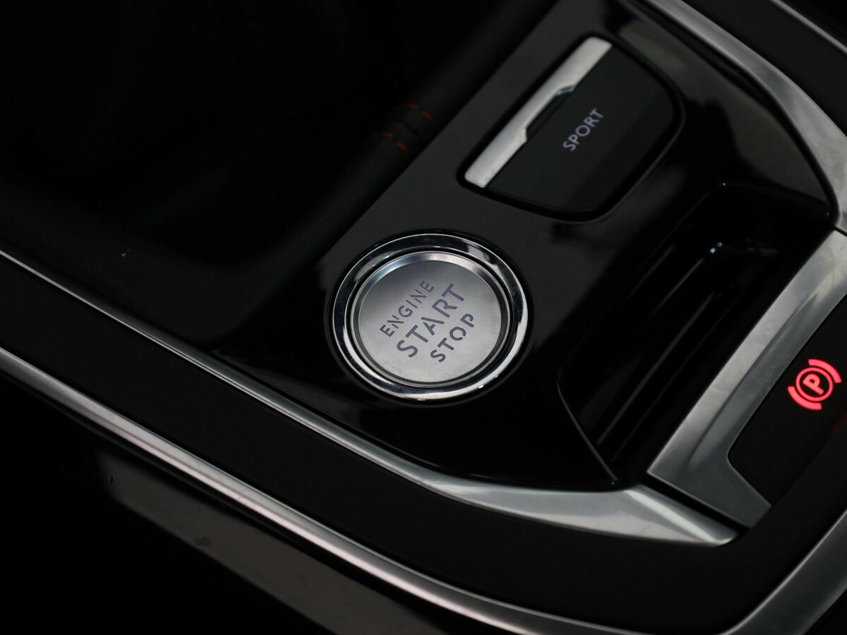 Б/У Пежо 308 2019 года. Фото: #12