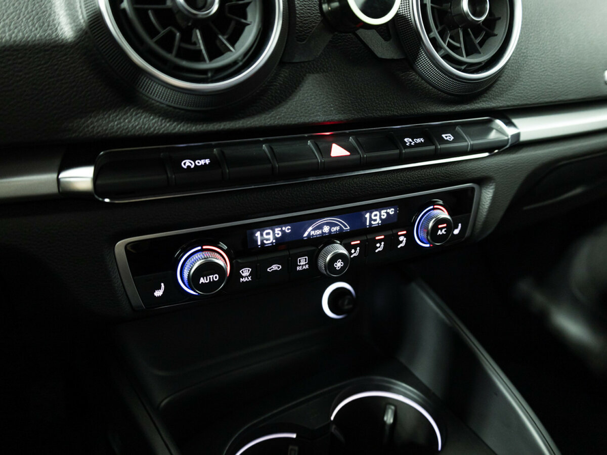 Audi A3 2018 года с пробегом. Фото: #16