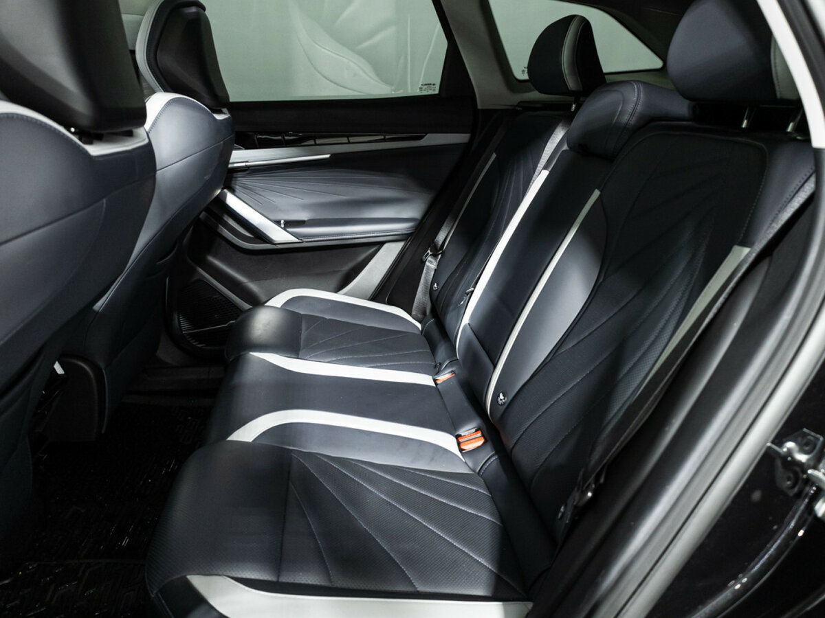 Geely Atlas 2024 года с пробегом. Фото: #7