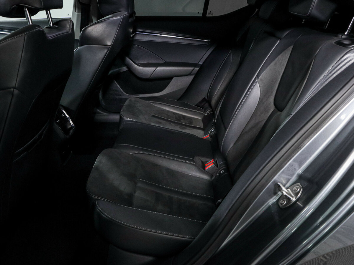 Skoda Octavia 2020 года с пробегом. Фото: #7