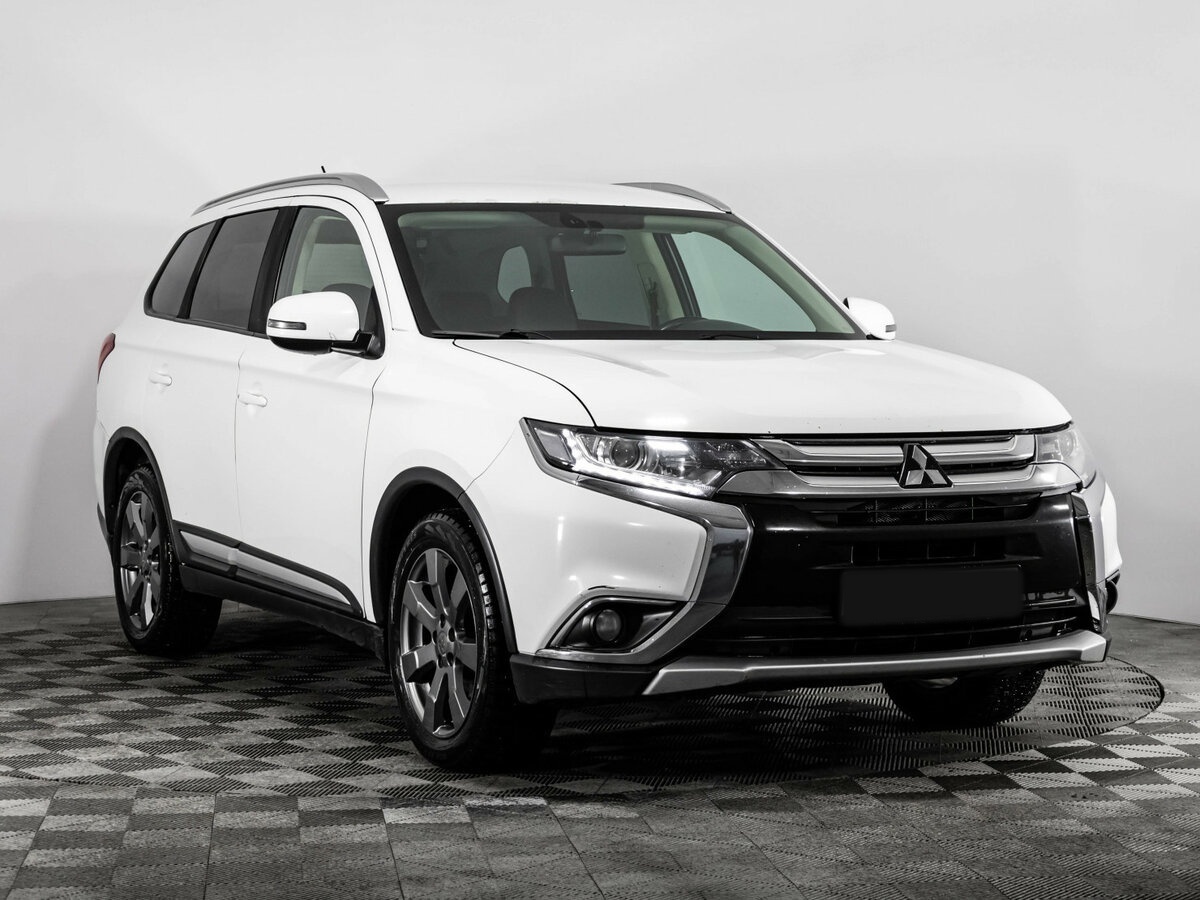 Mitsubishi Outlander 2016 года с пробегом. Фото: #2