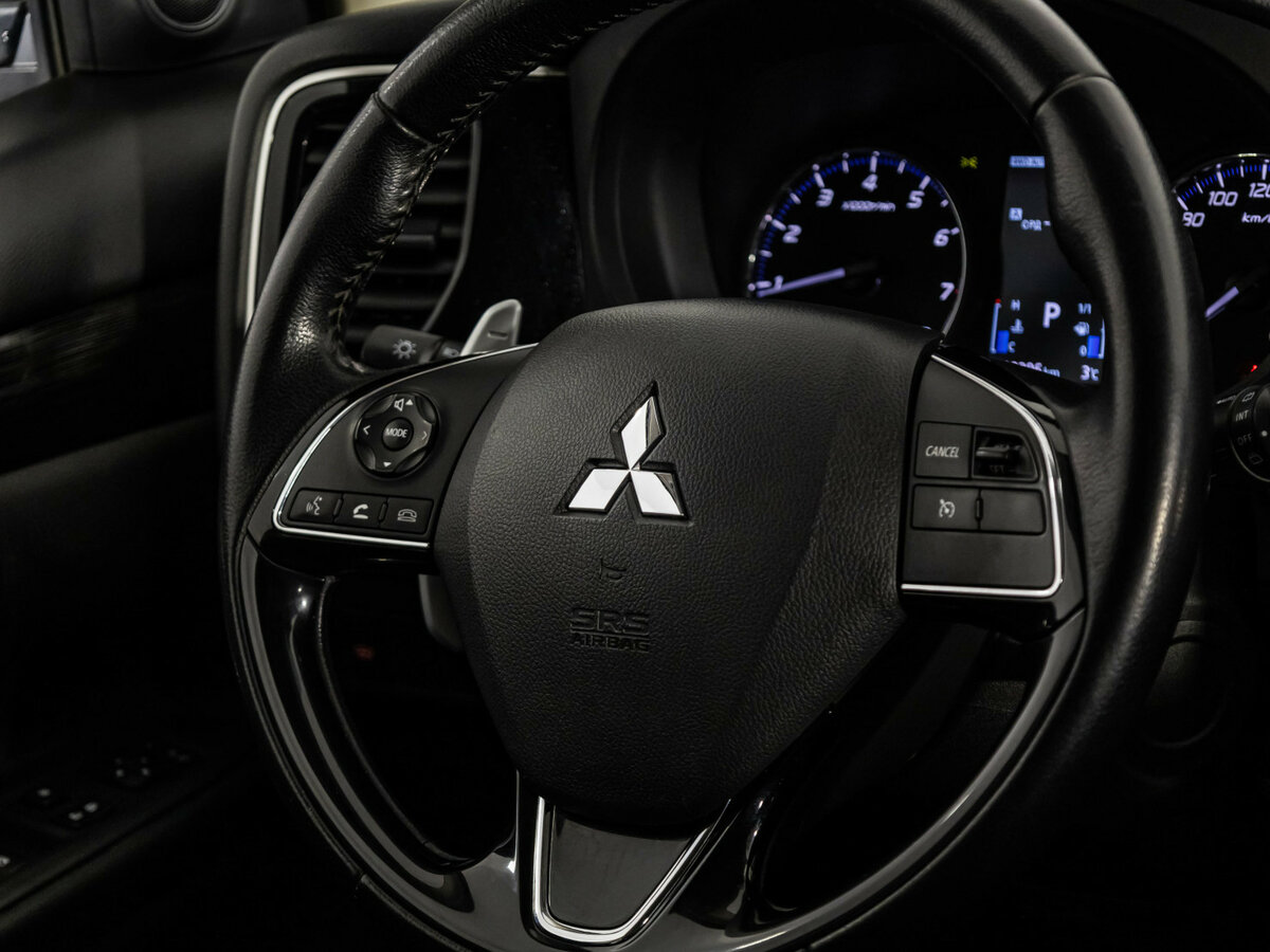 Mitsubishi Outlander 2016 года с пробегом. Фото: #11